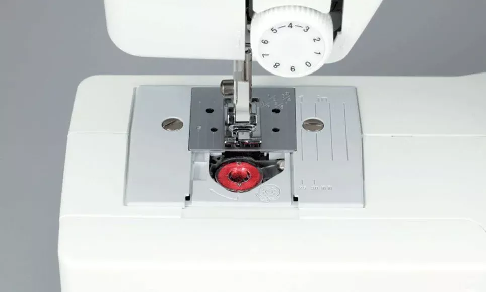 Brother LS 7555 — горизонтальный челнок