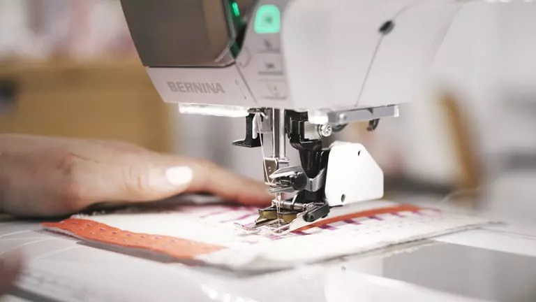 Bernina 570 QE — регулятор стежков BSR