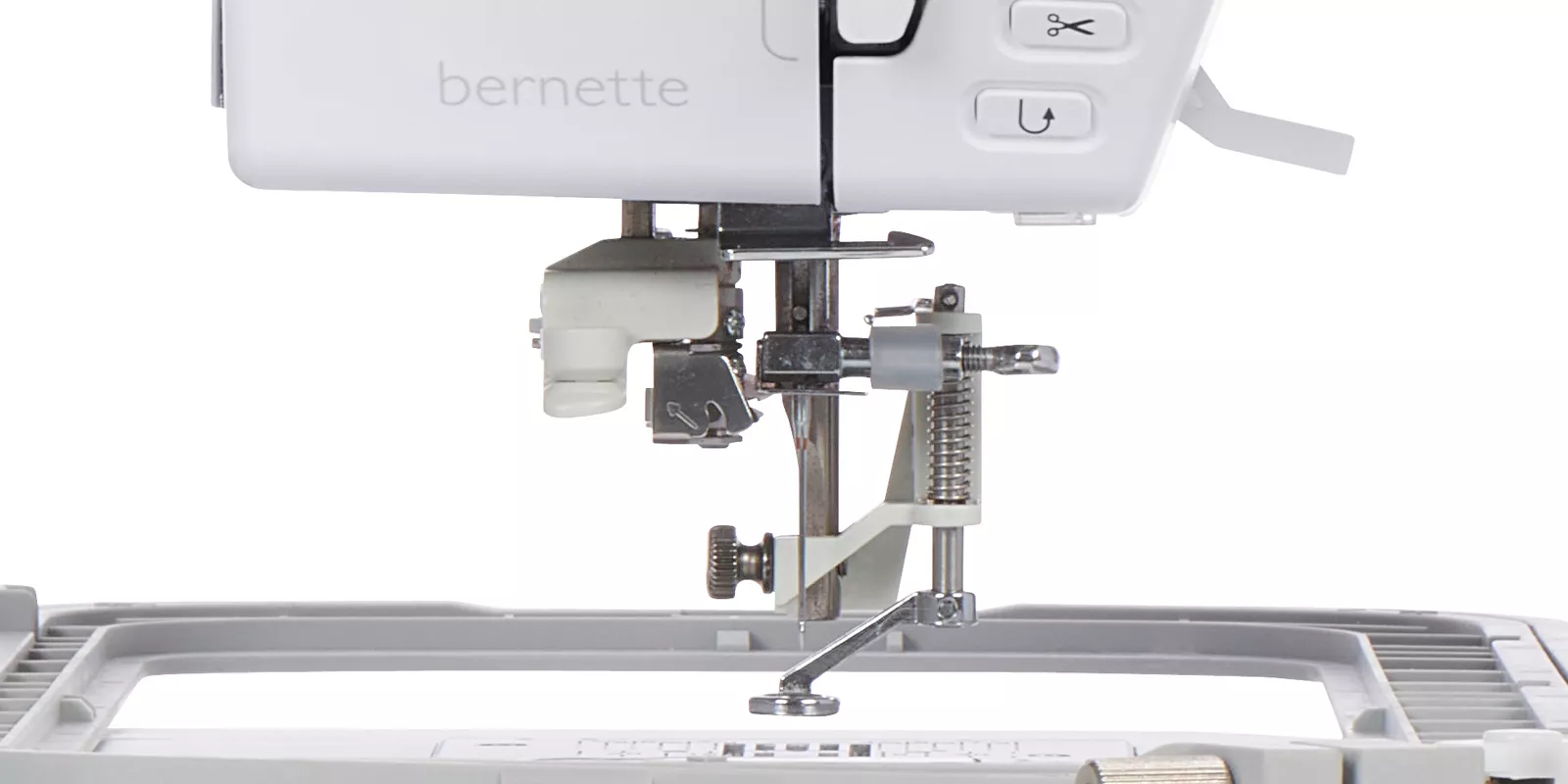Игольная пластина Click-and-Lift на Bernette b59