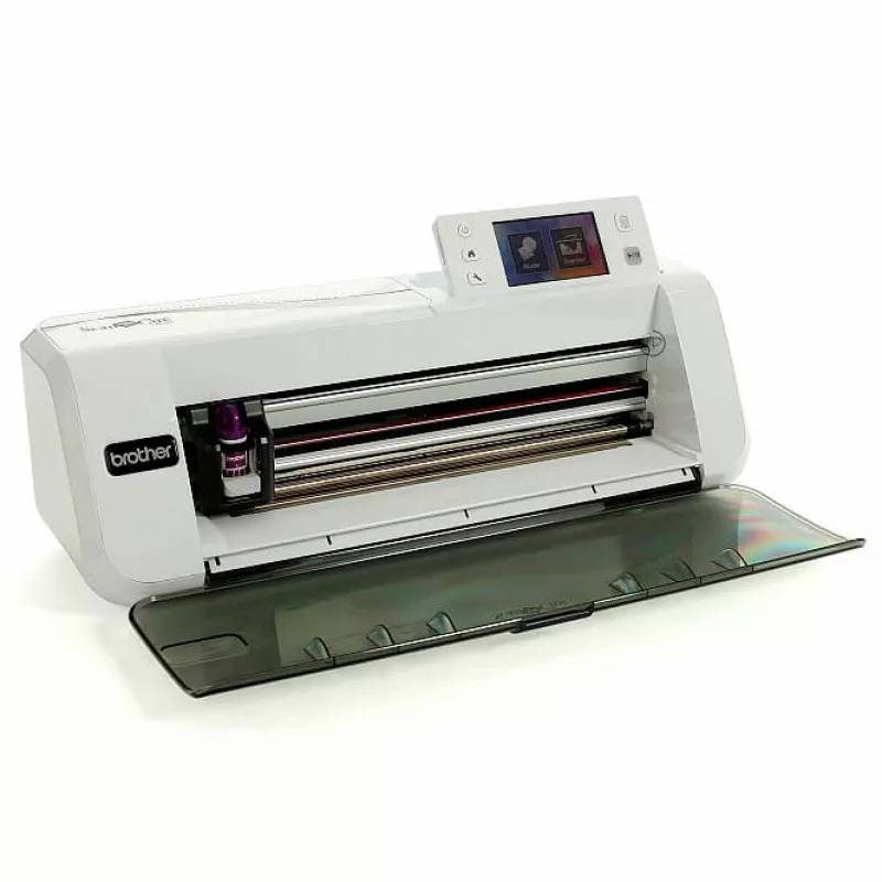 Brother CM 300 ScanNCut — вид спереди
