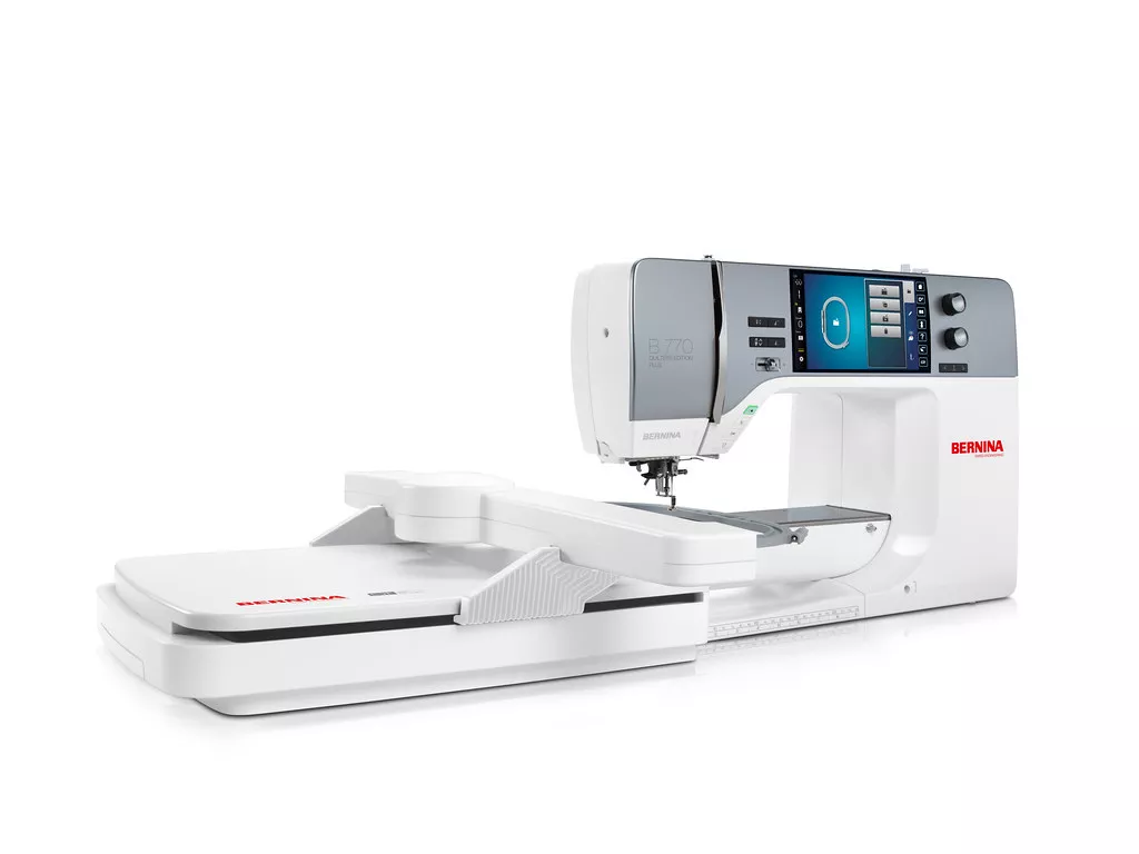 Вышивальный модуль Bernina L на машине Bernina — вид сбоку