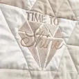 BERNINA 590 Crystal Edition — вышивка «Time to Shine»